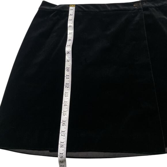 Theory Velvet Wrap Mini Skirt Black Size 14 - Picture 9 of 10